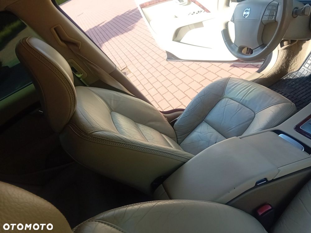 Volvo XC 70 D5 AWD Summum - 16