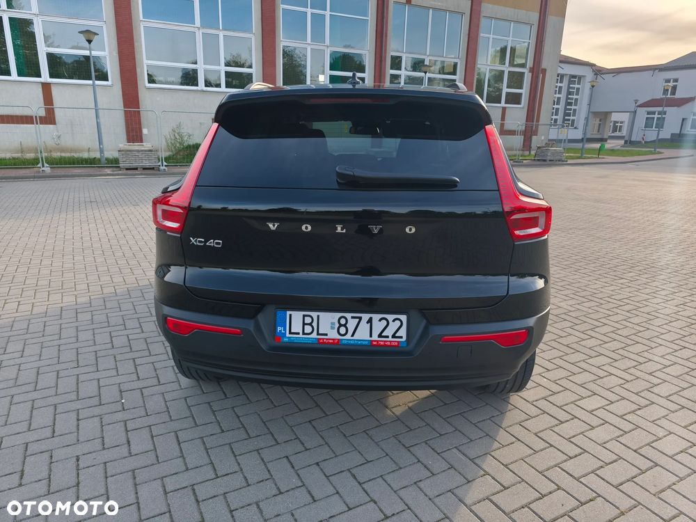 Volvo XC 40 T3 Momentum Pro - 10