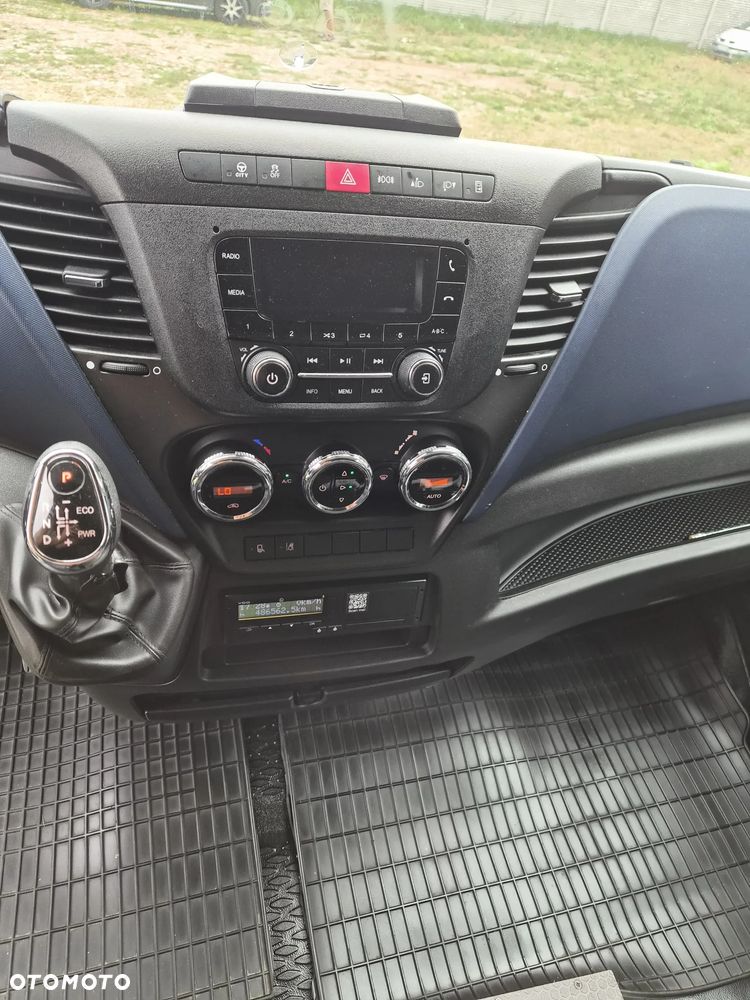 Iveco 70C18 - 8