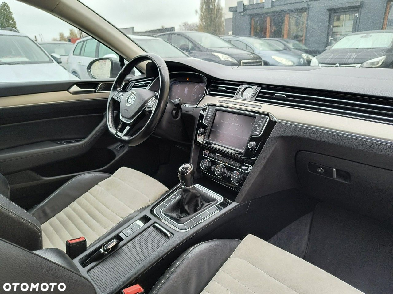 Volkswagen Passat Variant 2.0 TDI (BlueMotion Technology) Comfortline - 20
