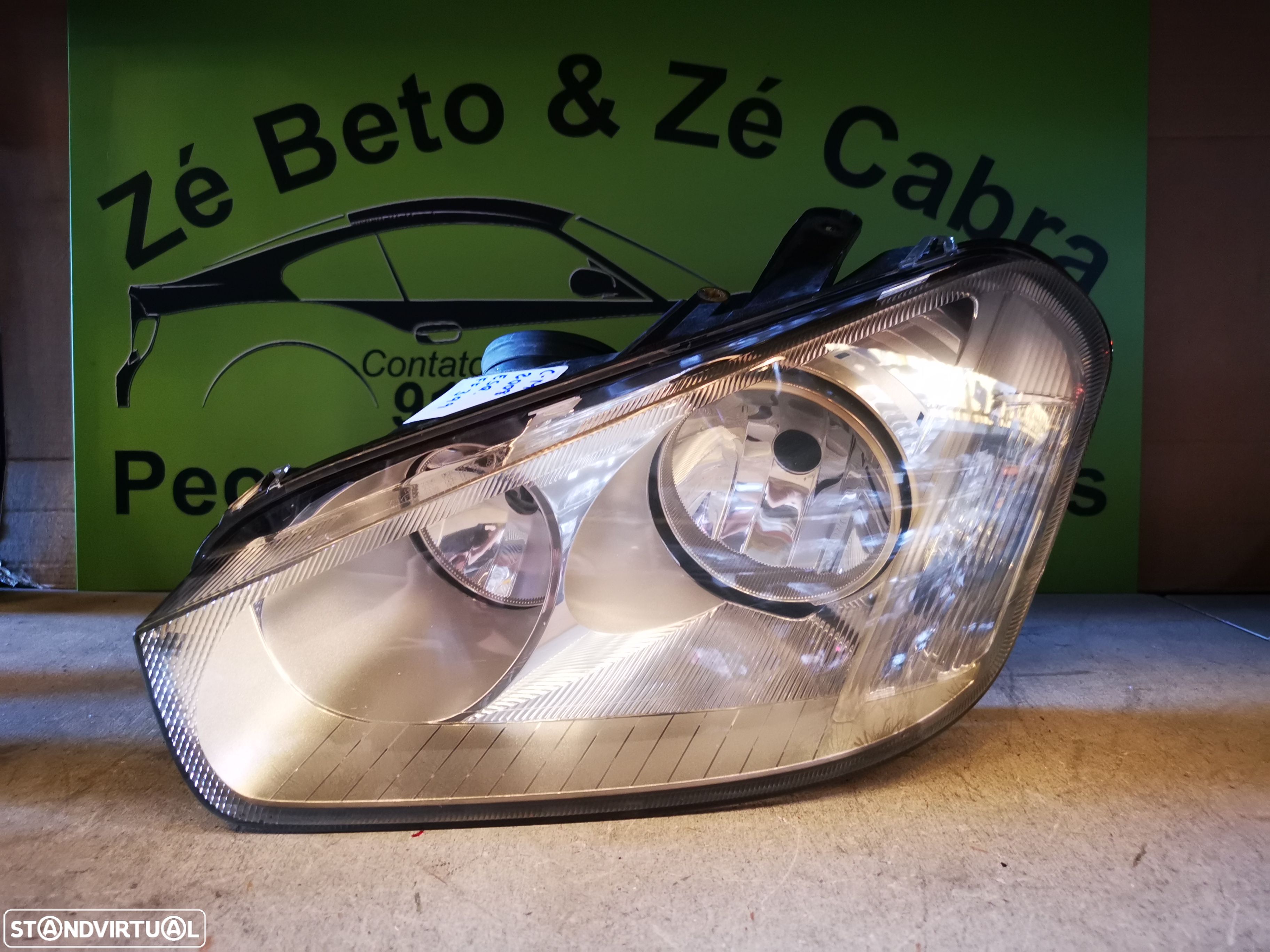 FORD C-MAX FAROL ESQUERDO - FF399 - 1