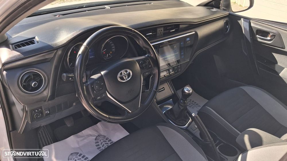 Toyota Auris Touring Sports 1.4 D-4D Comfort - 5