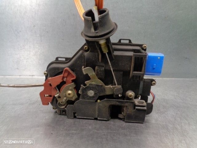 FECHADURA PORTA FRONTAL ESQUERDA AUDI A3 SPORTBACK 2004 -4E1837015 - 2