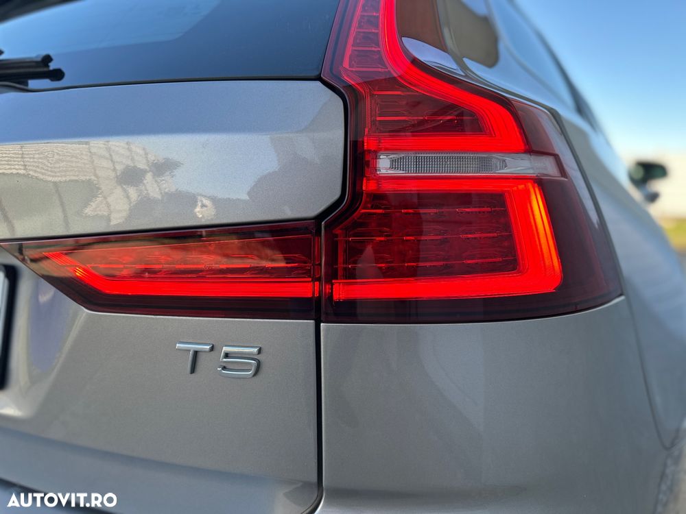 Volvo V60 T5 Geartronic Momentum - 14
