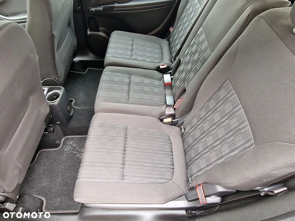 Opel Zafira - 11