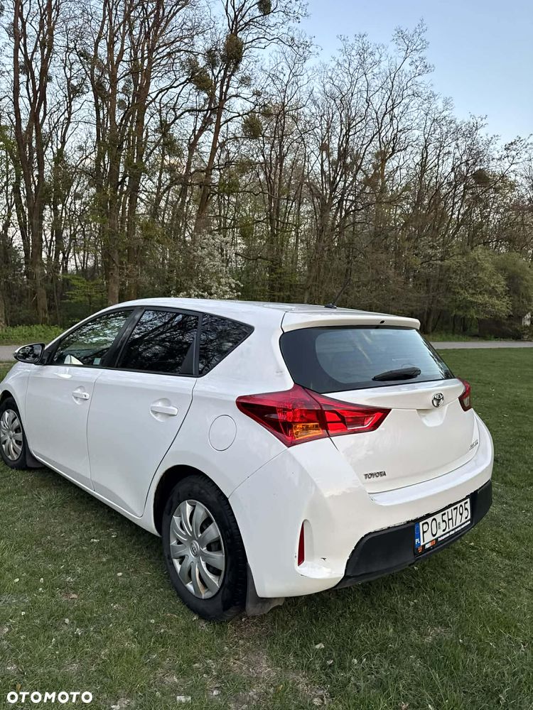 Toyota Auris 1.33 VVT-i Active - 4