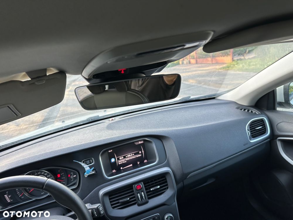 Volvo V40 - 21