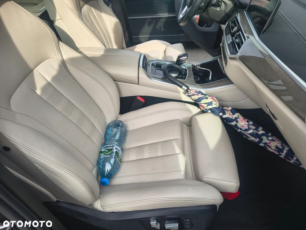 BMW X5 xDrive25d - 9