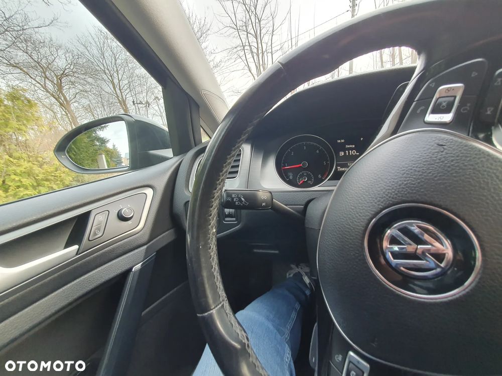 Volkswagen Golf 1.6 TDI BlueMotion Technology DSG Comfortline - 16