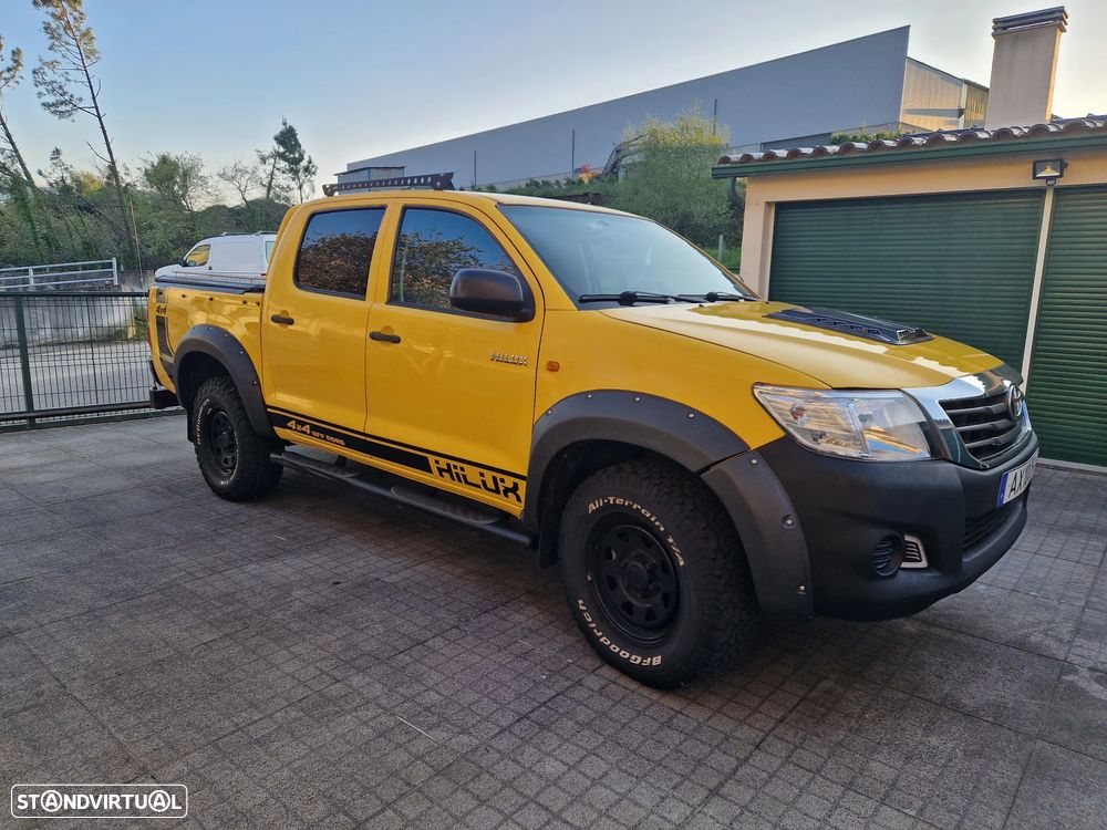 Toyota Hilux 4x4 Cabine Dupla - 1