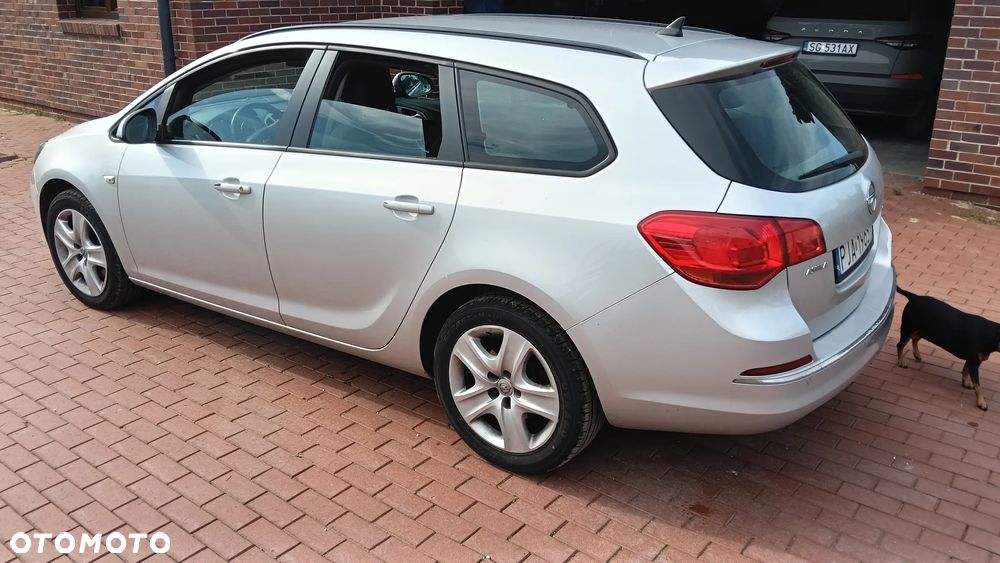 Opel Astra 1.7 CDTI Enjoy - 6
