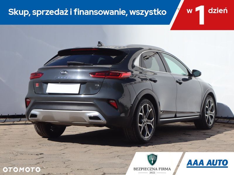 Kia XCeed - 7