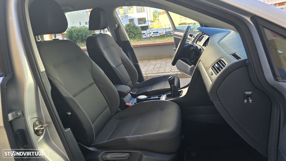 VW Golf 1.6 TDi GPS Edition - 29