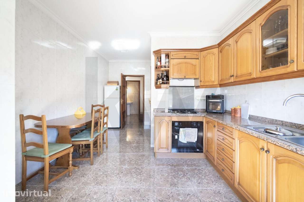 Excelente Apartamento T3, 128m2, no centro Santa Maria da Feira - Grande imagem: 4/32