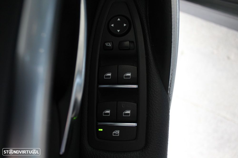 BMW 318 d Touring Pack M Shadow Auto - 6