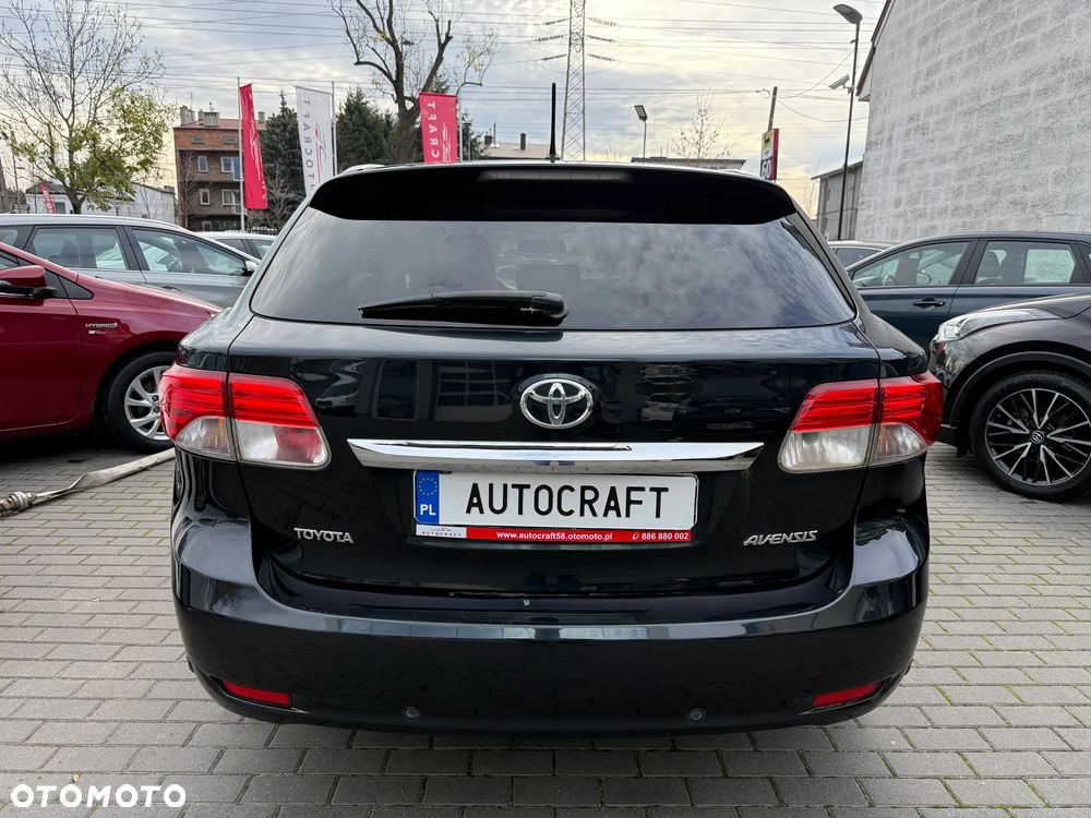 Toyota Avensis 2.0 Prestige MS - 23