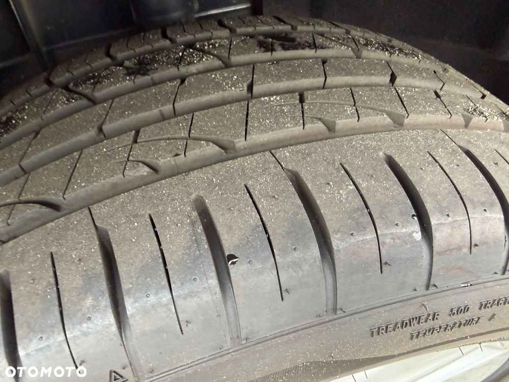 Ford Kuga 1.5 EcoBoost FWD Titanium - 22