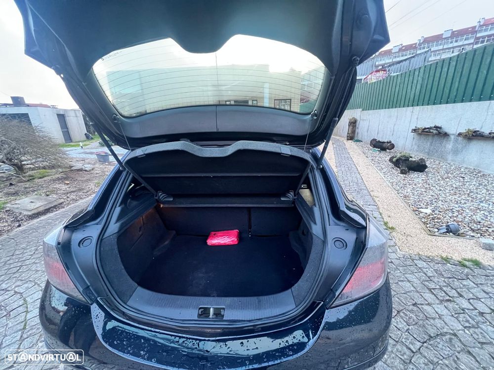 Opel Astra GTC 1.3 CDTI - 8