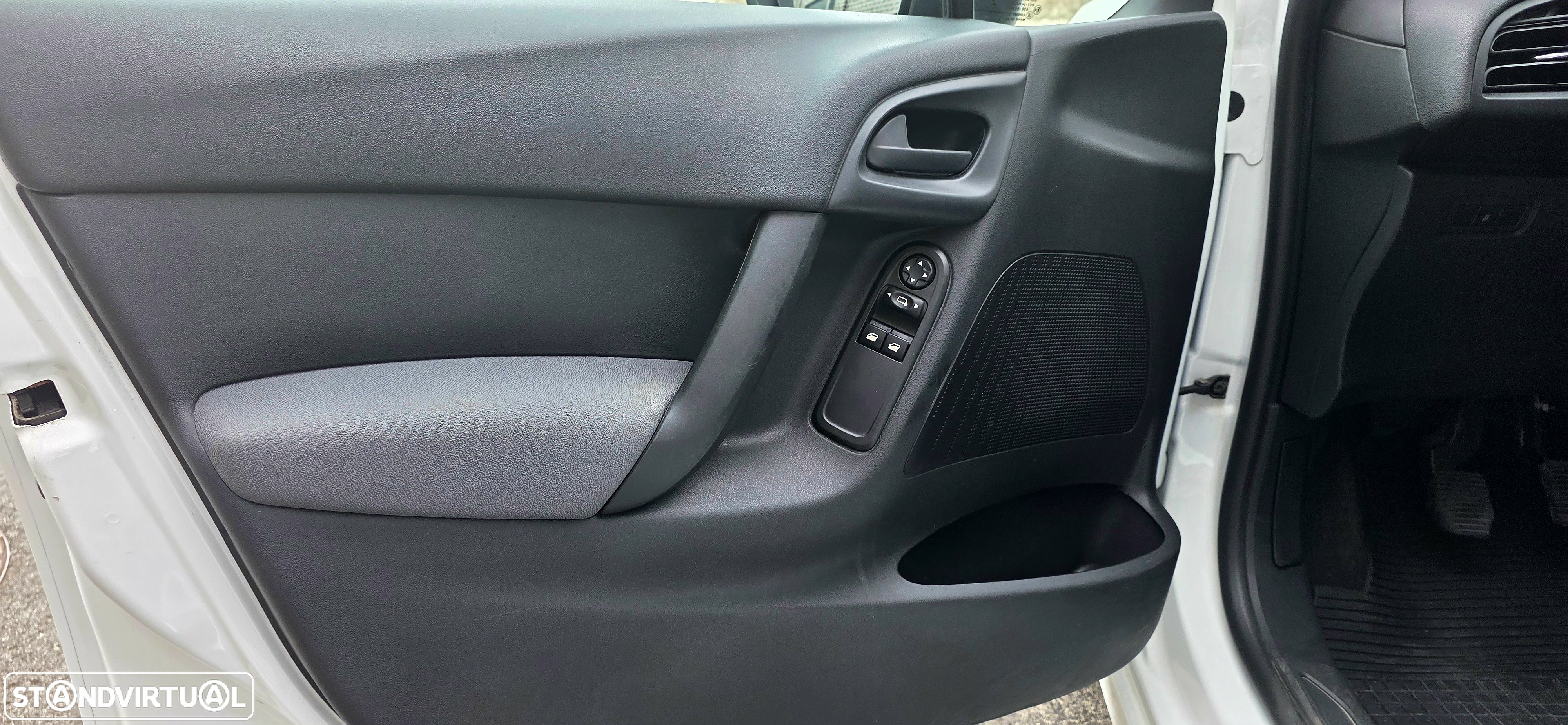 Citroën C3 1.0 PureTech Attraction - 9