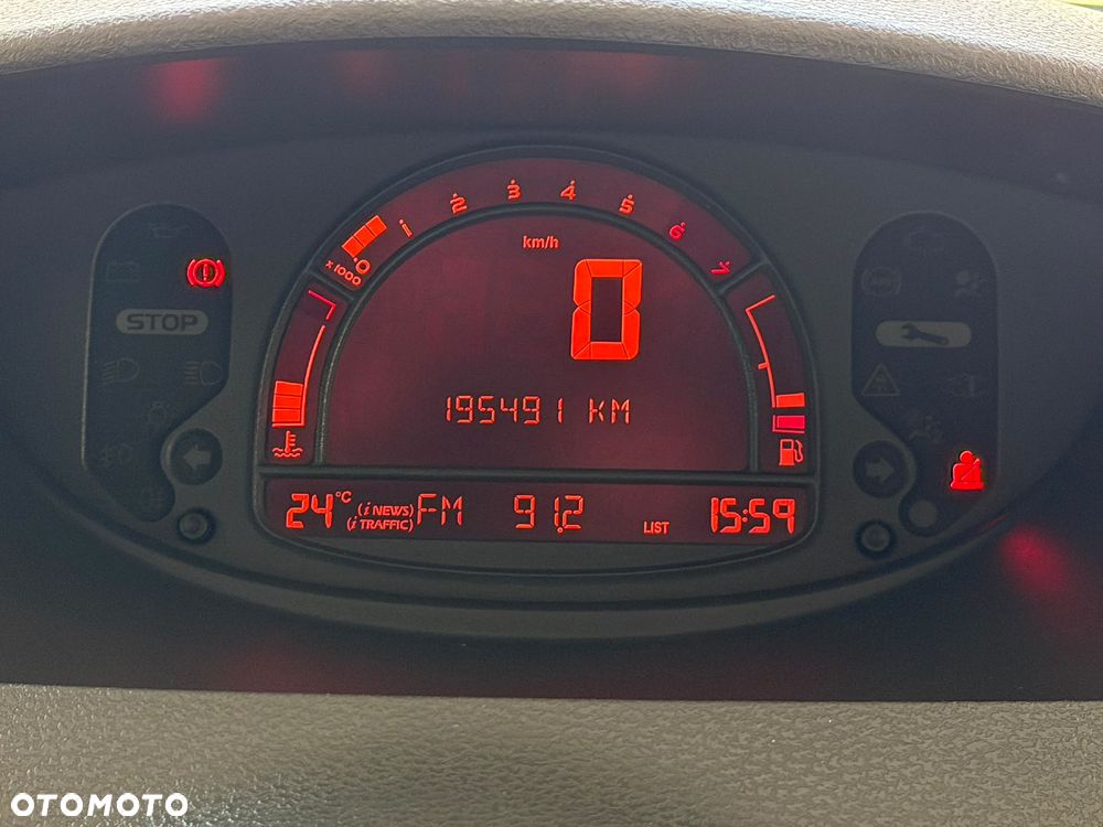 Renault Modus - 18