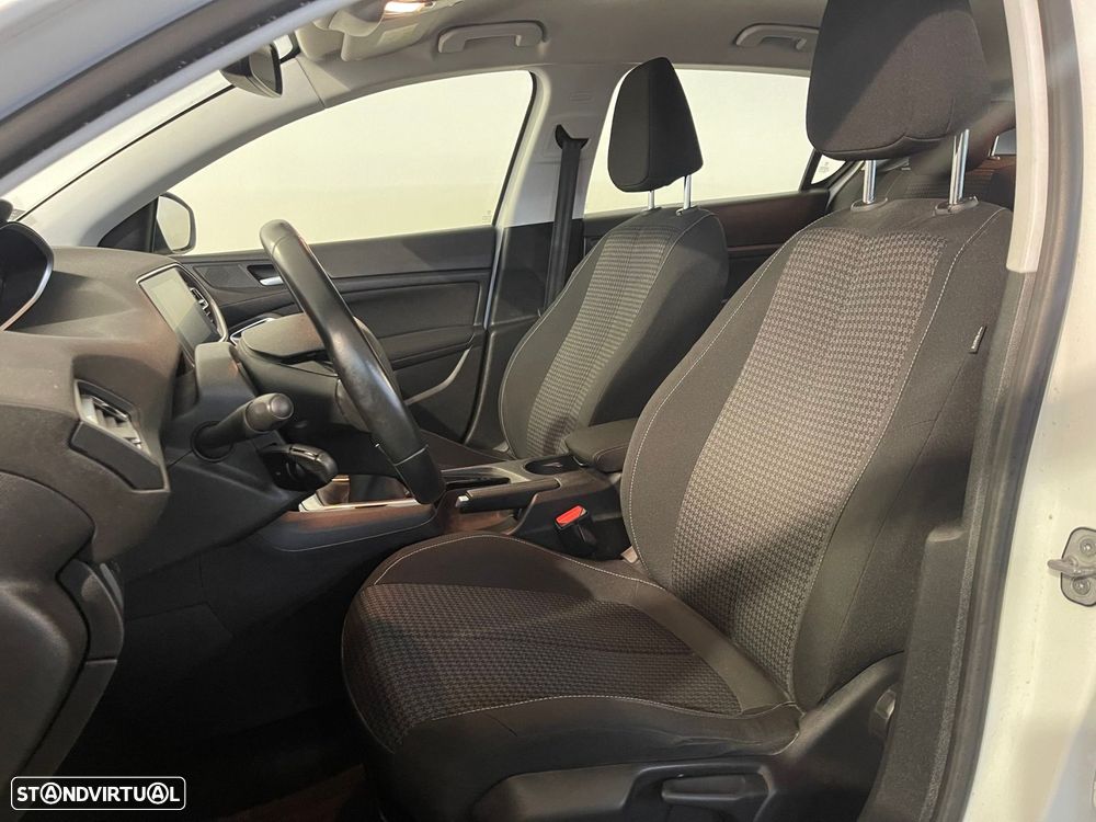 Peugeot 308 1.5 BlueHDi Active - 11