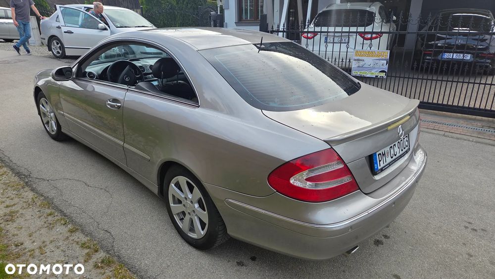 Mercedes-Benz CLK - 17