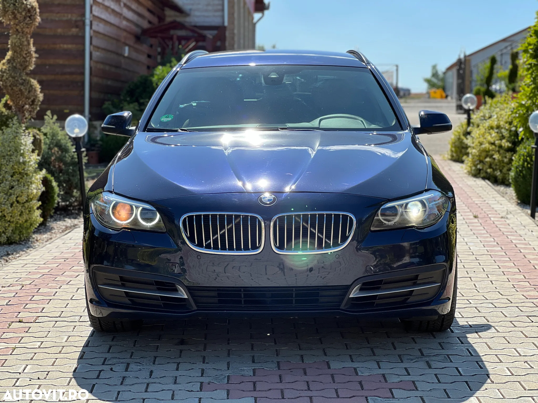 BMW Seria 5 525d Touring - 4