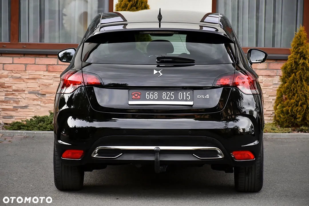Citroën DS4 BlueHDi 120 S&S SoChic - 16