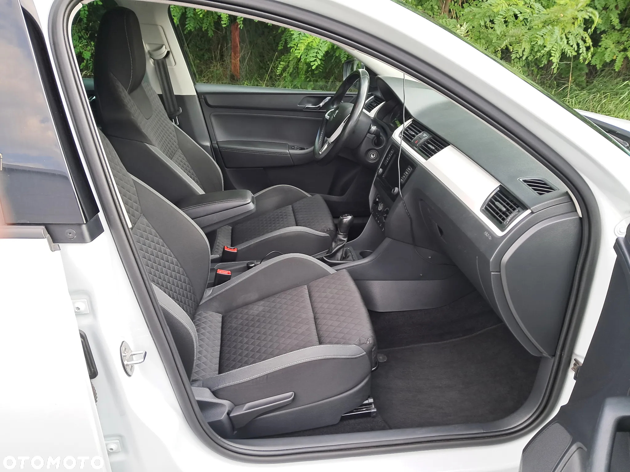 Skoda RAPID Spb 1.2 TSI Ambition - 9
