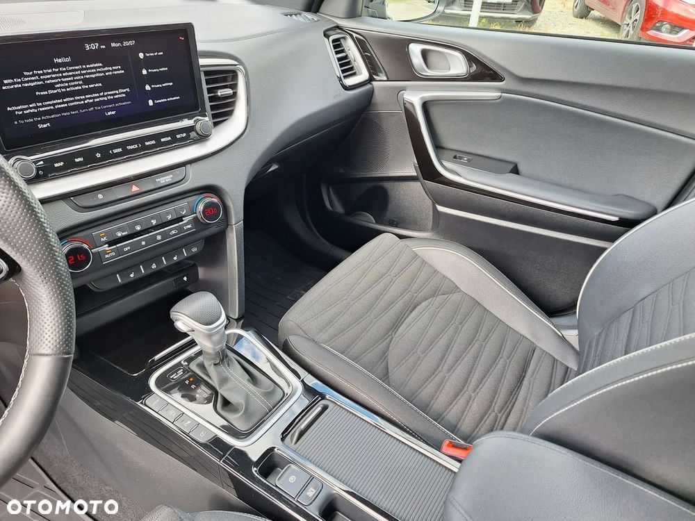 Kia Ceed - 24