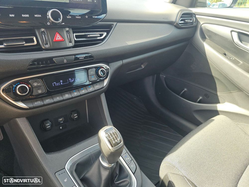 Hyundai i30 SW 1.0 T-GDI Premium - 36