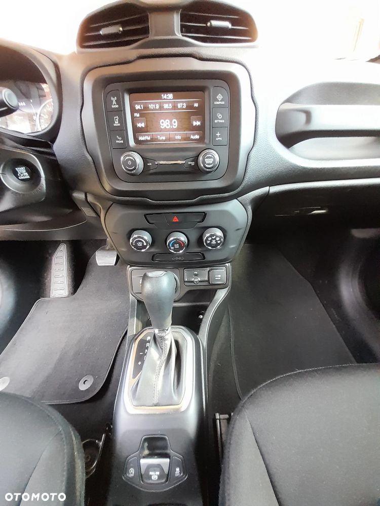 Jeep Renegade - 14