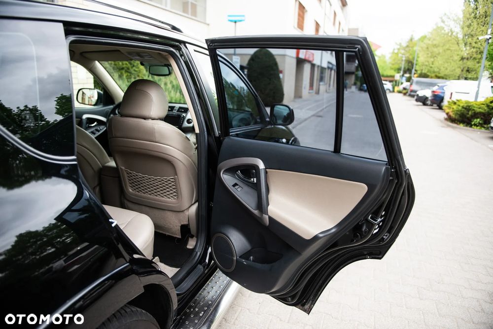 Toyota RAV4 2.0 4x4 Automatik Sol - 19