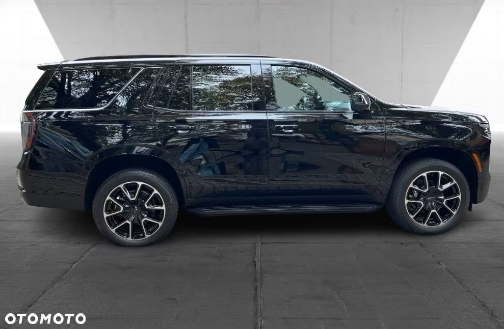 Chevrolet Tahoe - 2