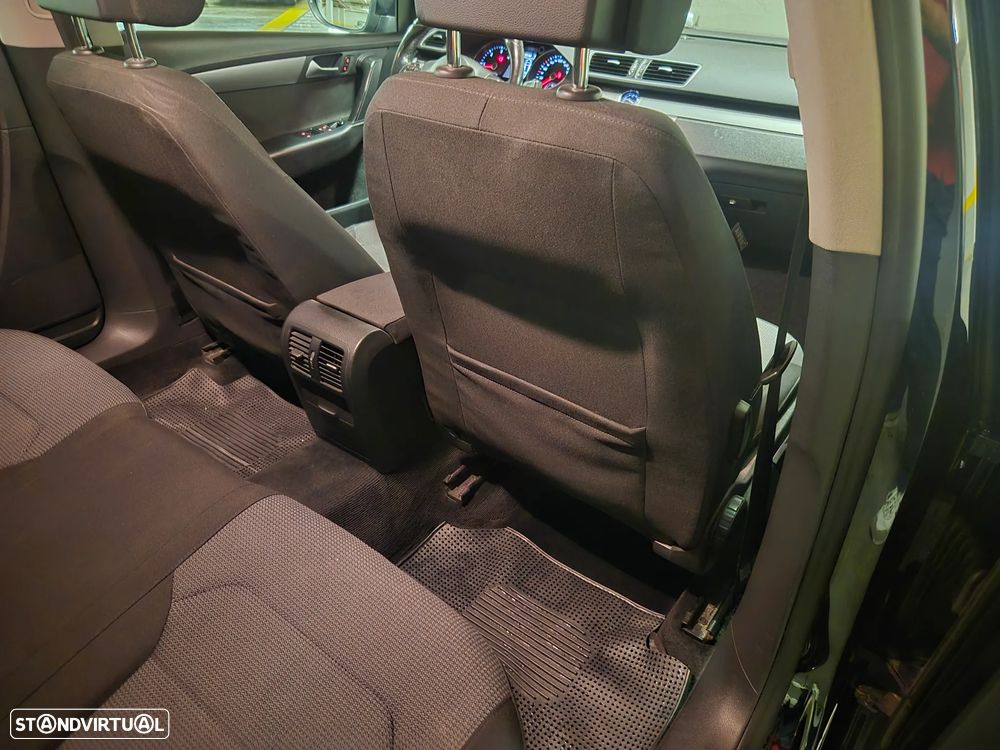 VW Passat Variant 1.6 TDI Confortline - 37