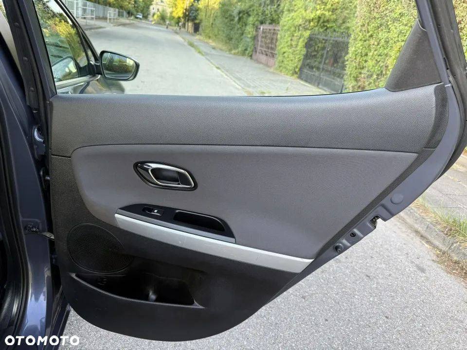 Kia Ceed 1.4 CVVT ISG Dream Team Edition - 34