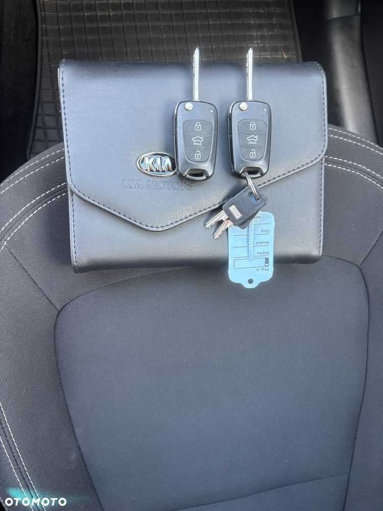 Kia Sportage 1.7 CRDI 2WD ISG Attract - 21
