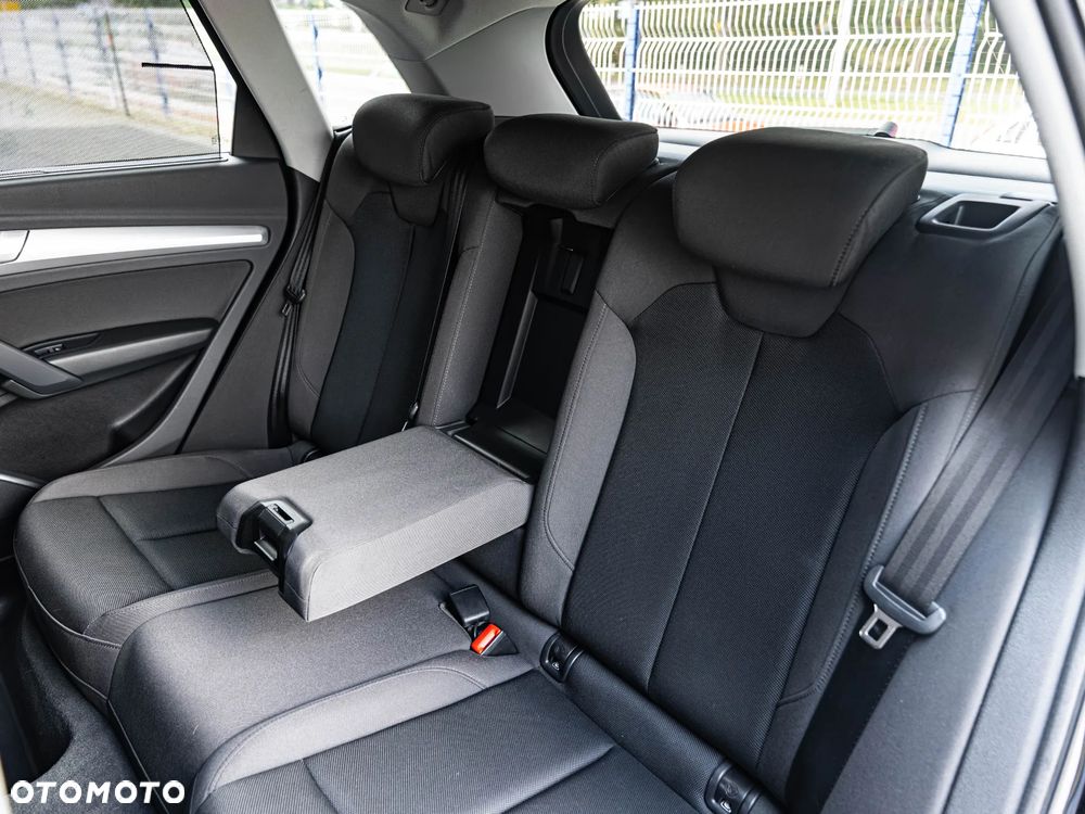 Audi Q5 45 TFSI quattro S tronic S line business - 28