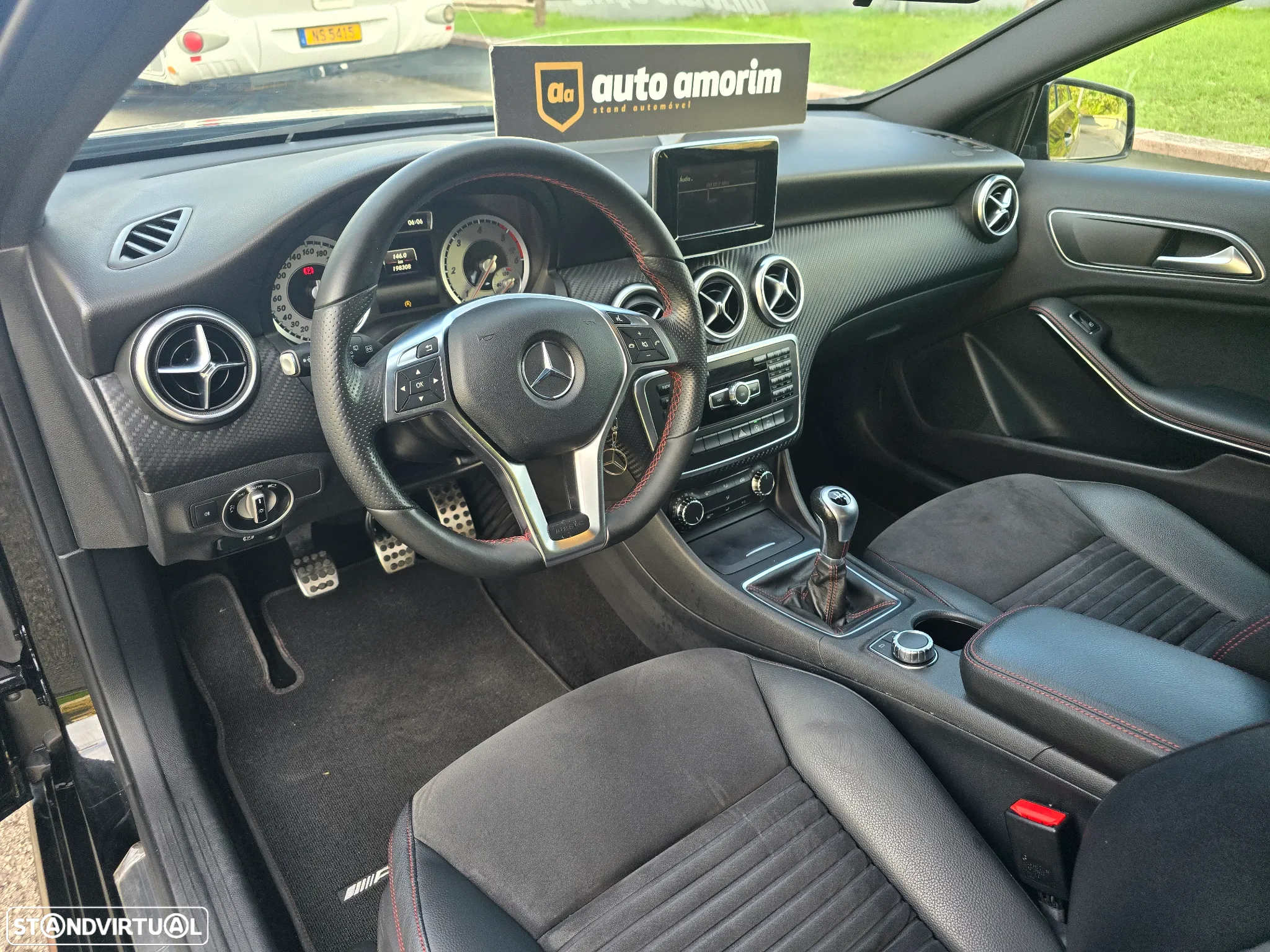 Mercedes-Benz A 180 CDi BE AMG Line - 14