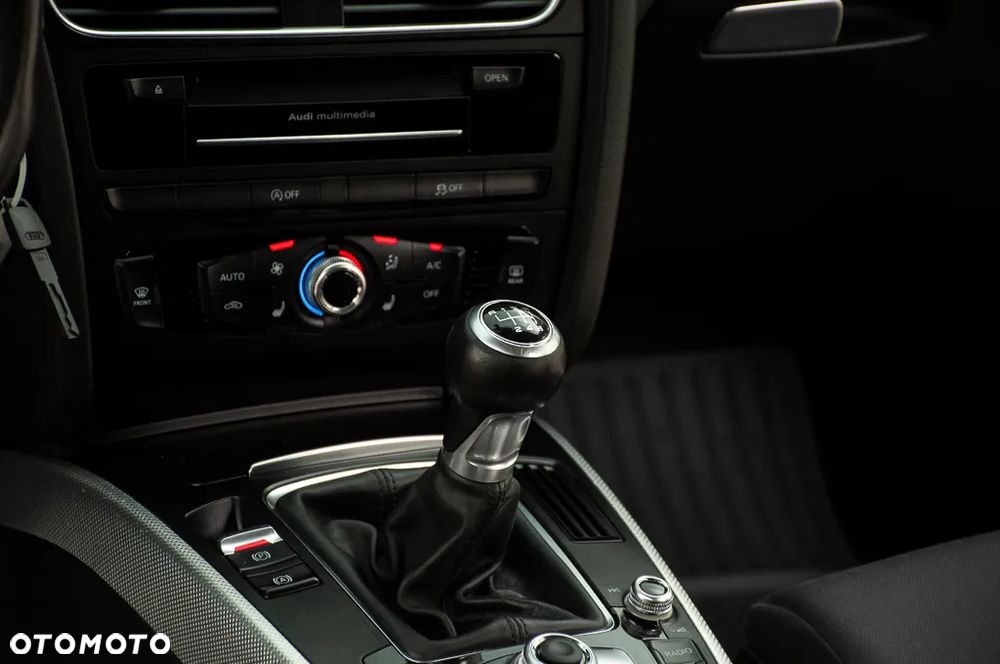 Audi A4 Avant 2.0 TDI clean diesel - 32