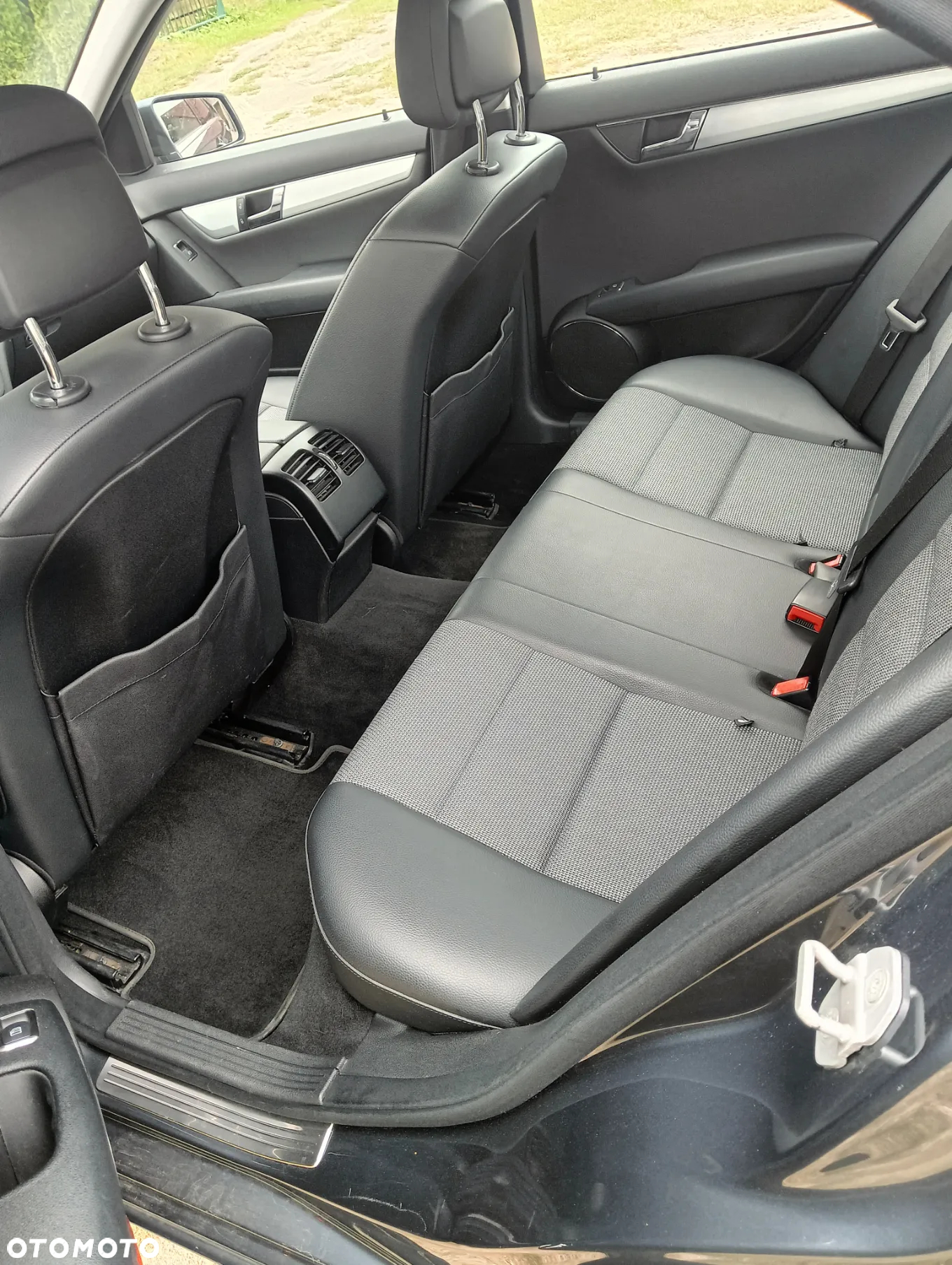 Mercedes-Benz Klasa C 180 Kompressor BlueEFFICIENCY - 8