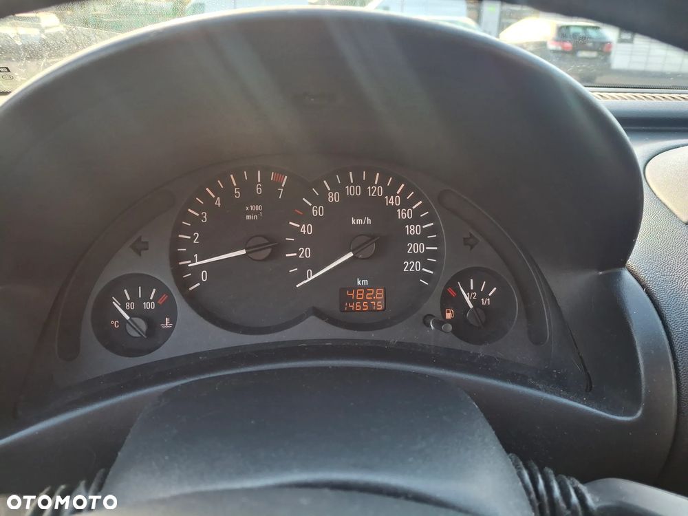 Opel Corsa 1.2 16V - 5