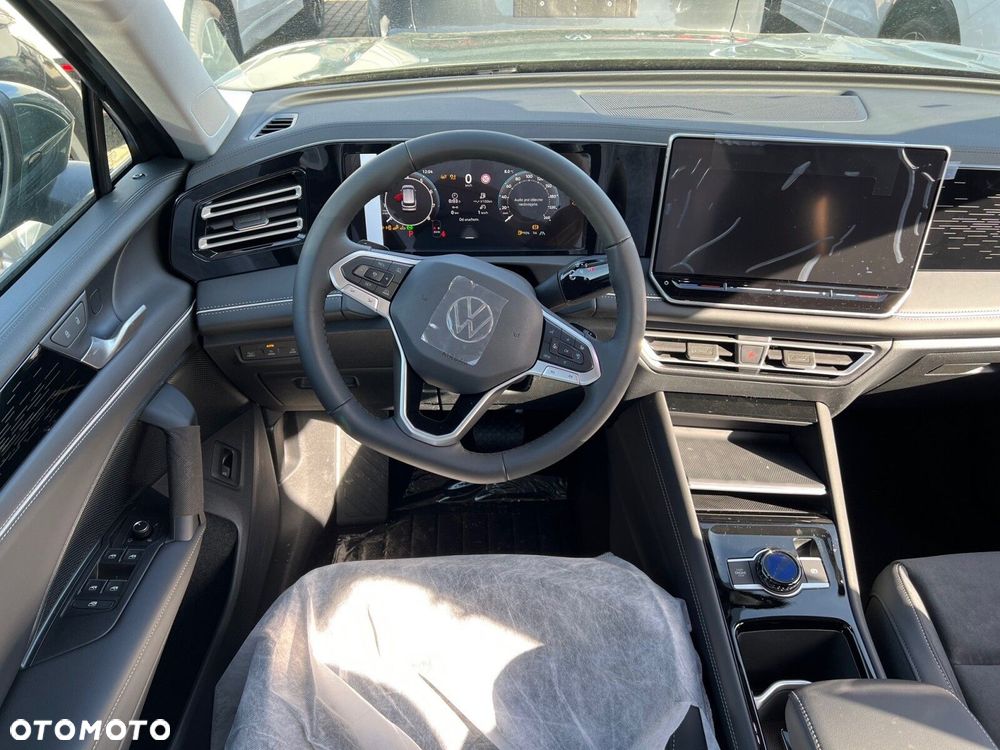 Volkswagen Tiguan - 8