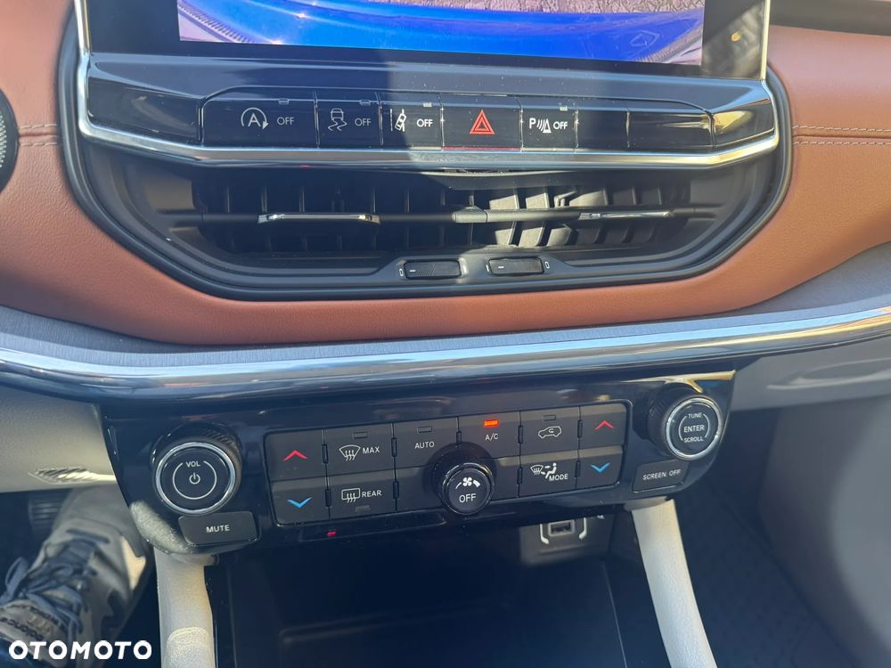 Jeep Compass 2.4I 4x4 Automatik Limited - 11