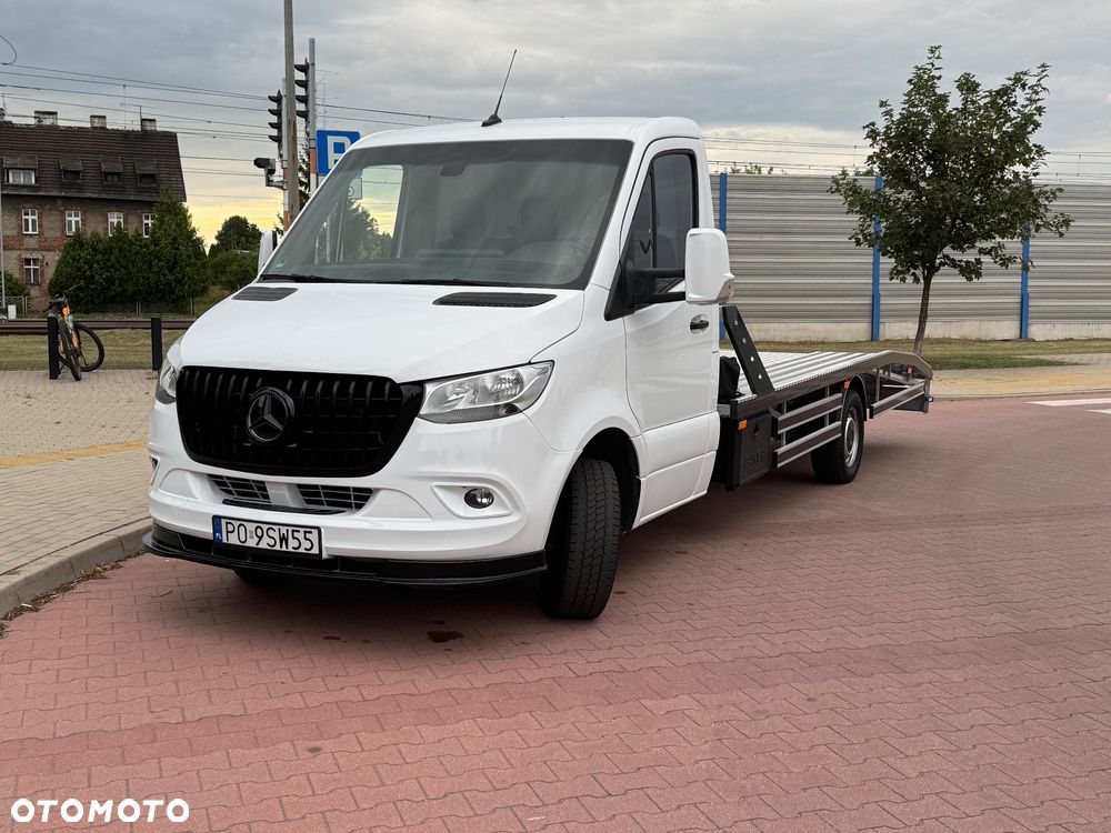 Mercedes-Benz Sprinter - 13