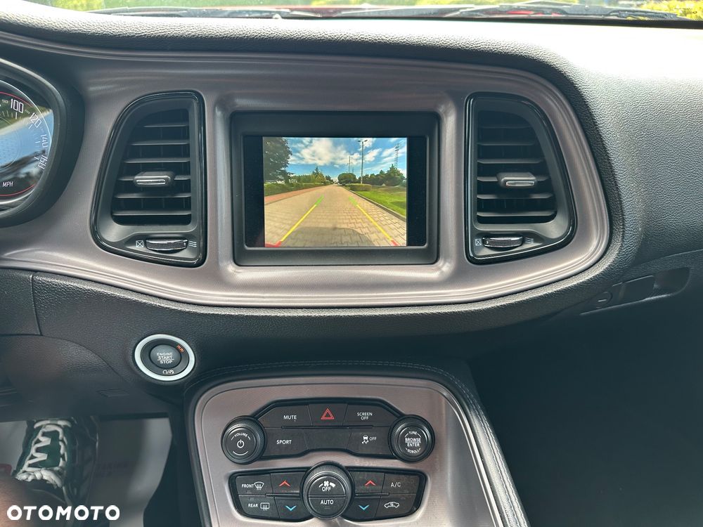 Dodge Challenger 3.6 SXT Plus - 24