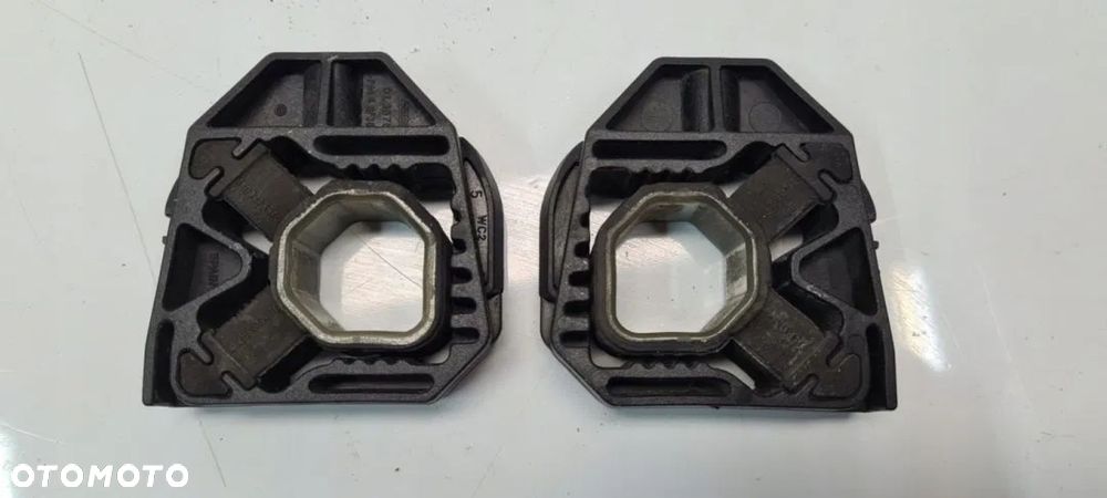 UCHWYT PODUSZKA MOCOWANIE CHŁODNICY VW SKODA SEAT - 2