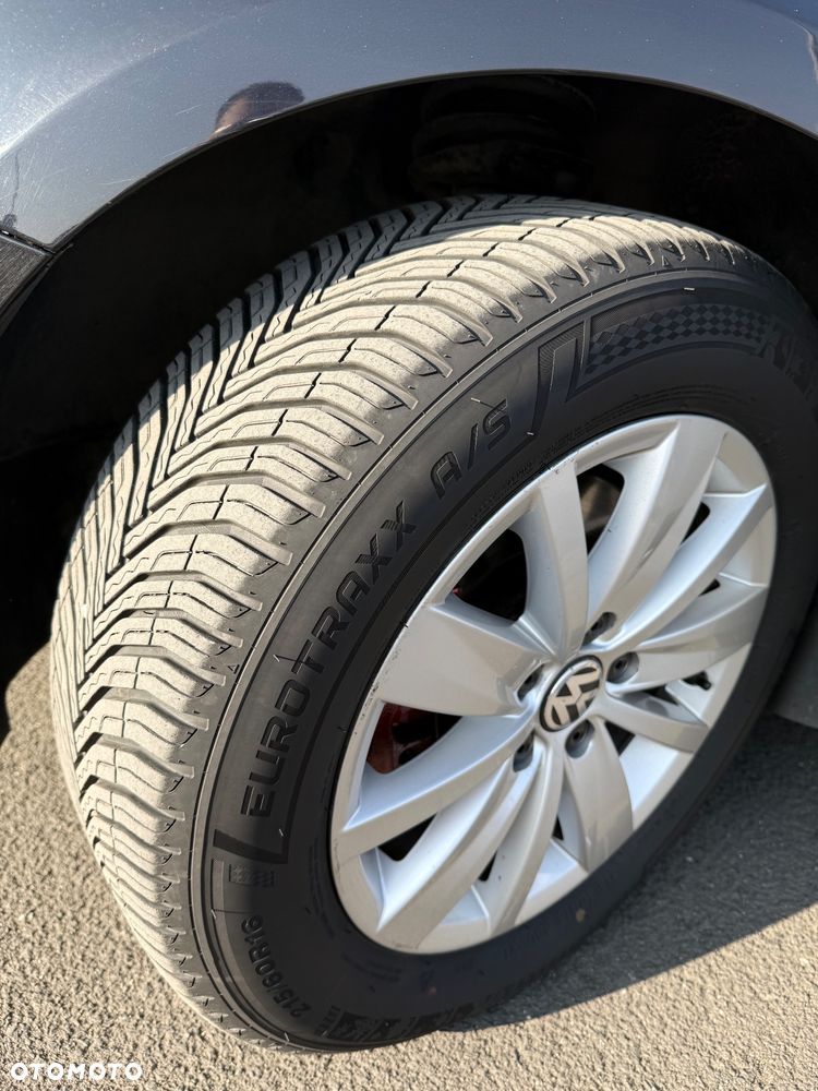 Volkswagen Passat 2.0 TDI Comfortline DSG - 8