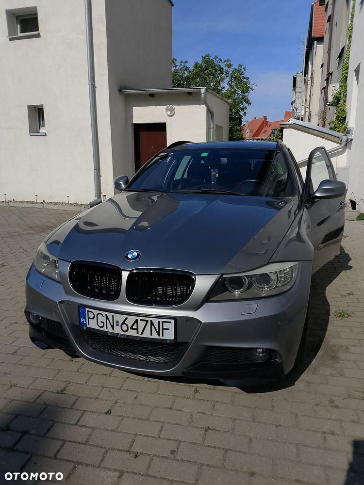 BMW Seria 3 325i xDrive - 3