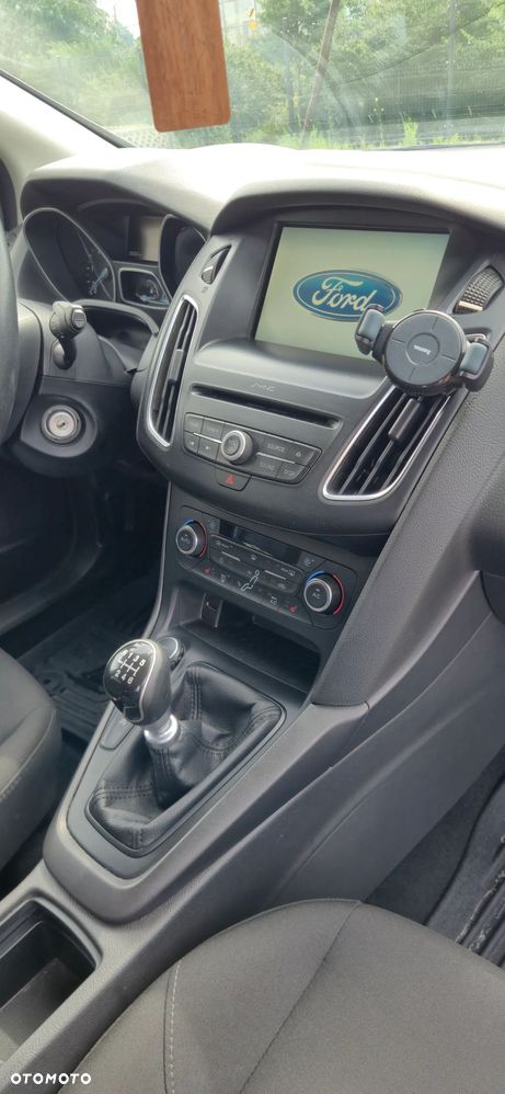 Ford Focus 1.5 TDCi DPF Start-Stopp-System Titanium - 15